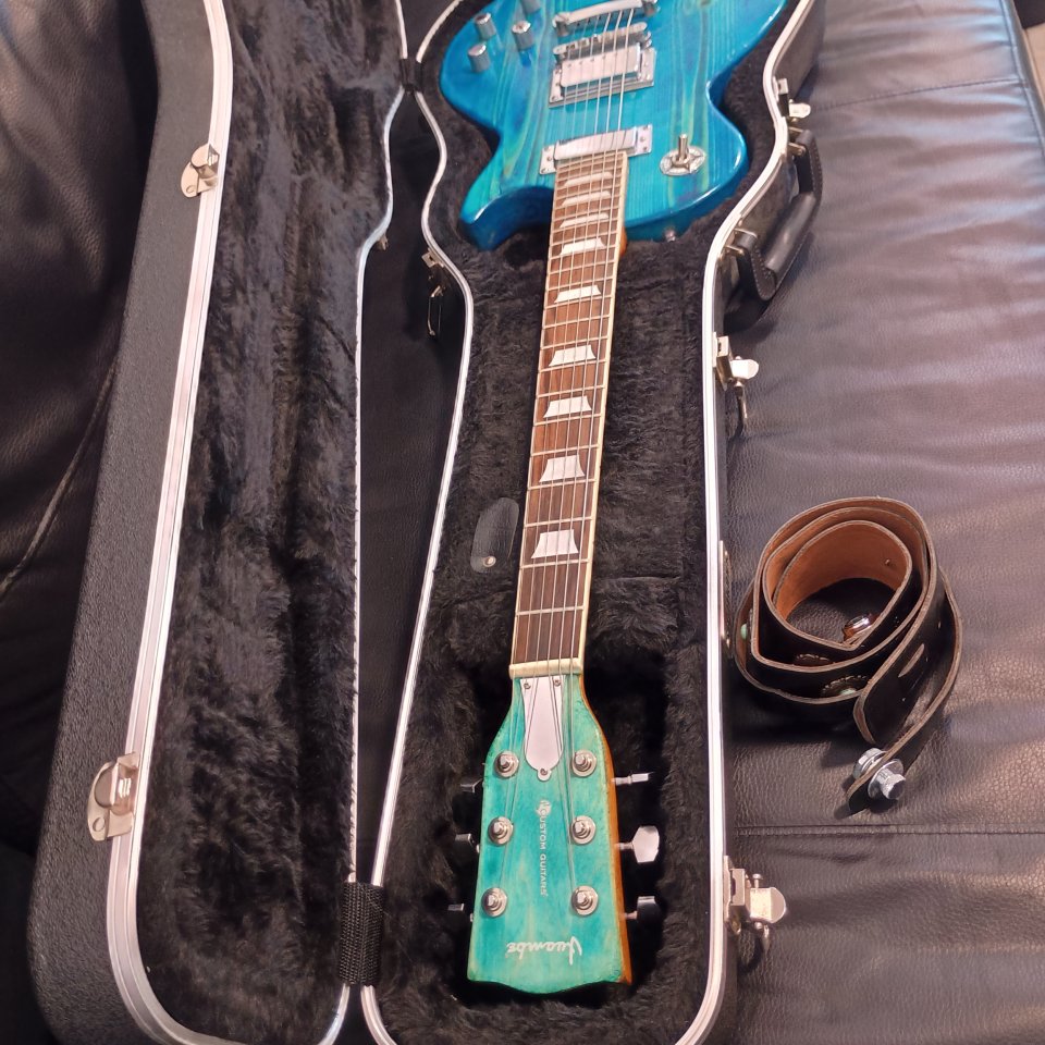 Guitarra eléctrica tipo les Paul de segunda mano · Foto 3 de 5 · Málaga · 180 €