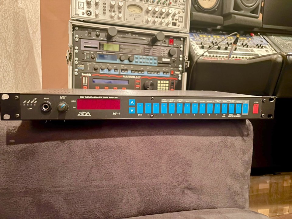 ADA MP-1 preamplificador de guitarra. de segunda mano · Foto 1 de 6 · A Coruña · 700 €