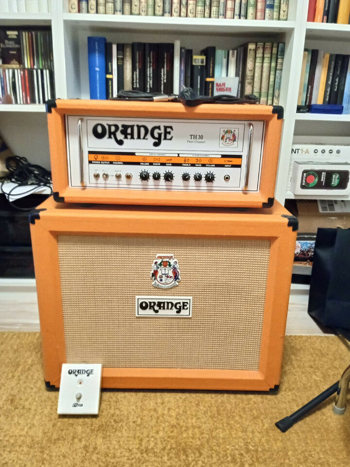 Orange th 30H y pantalla 2X12