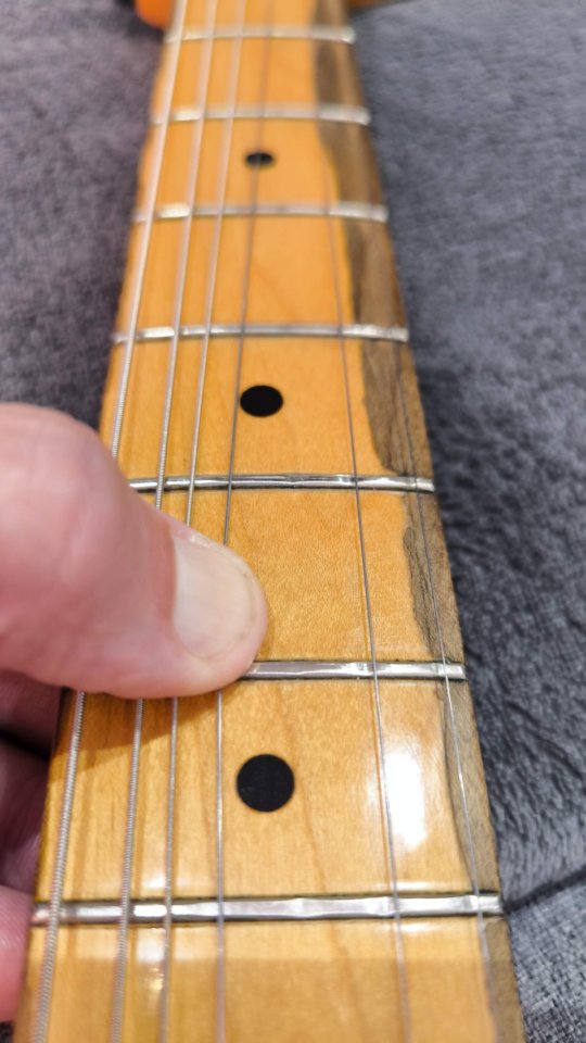 Fender Stratocaster Classic Series 70s Mejorada de segunda mano · Foto 6 de 7 · Albacete · 490 €