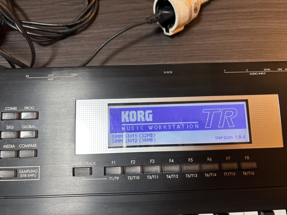 Korg TR 61
