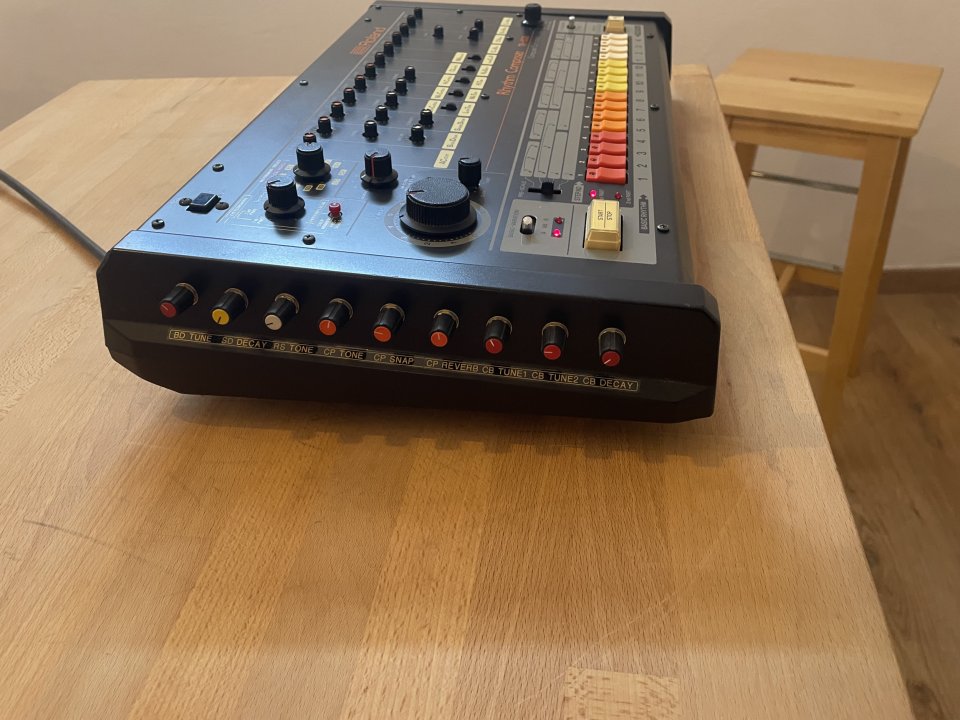 TR-808 + kenton MIDI + Bruce Forat Mods de segunda mano · Foto 2 de 4 · Málaga · 5200 €