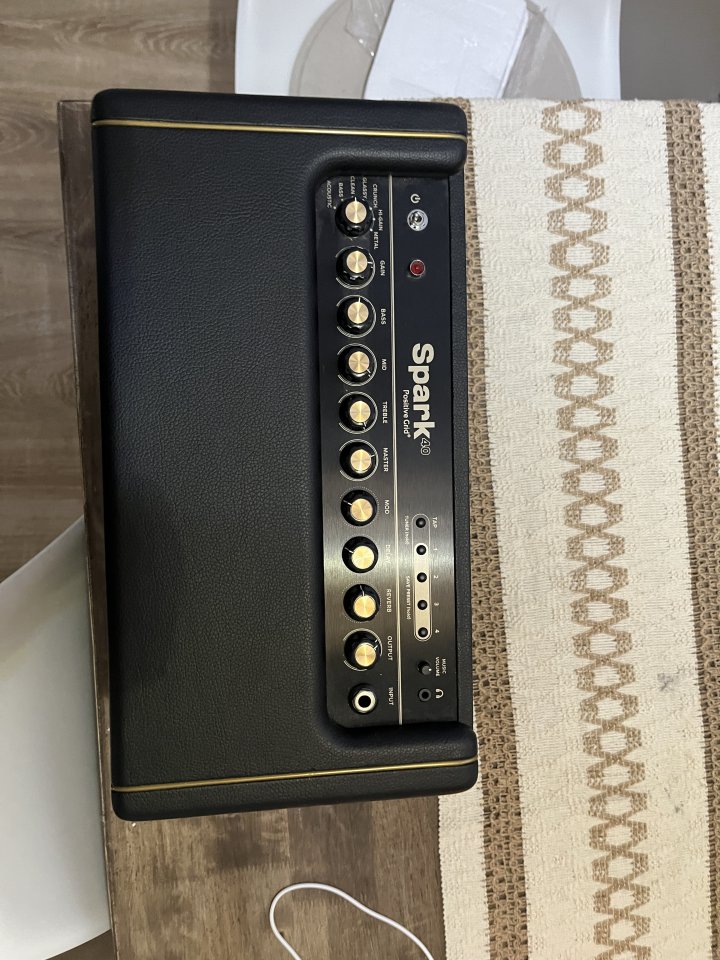 Amplificador Positive Grid Spark 40 con bolsa