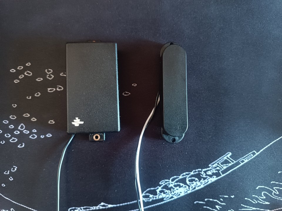 Se vende pastilla humbucker y single de segunda mano · Foto 1 de 3 · Zaragoza · 20 €