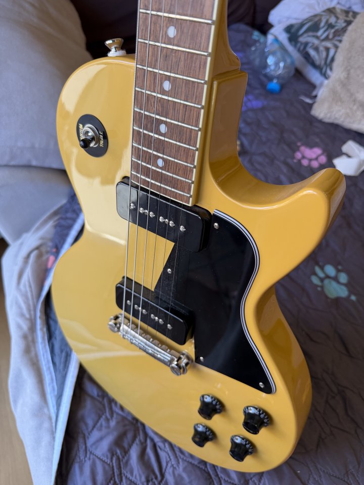 Epiphone Les Paul Special P90 TV Yellow de segunda mano · Foto 2 de 4 · Barcelona · 350 €