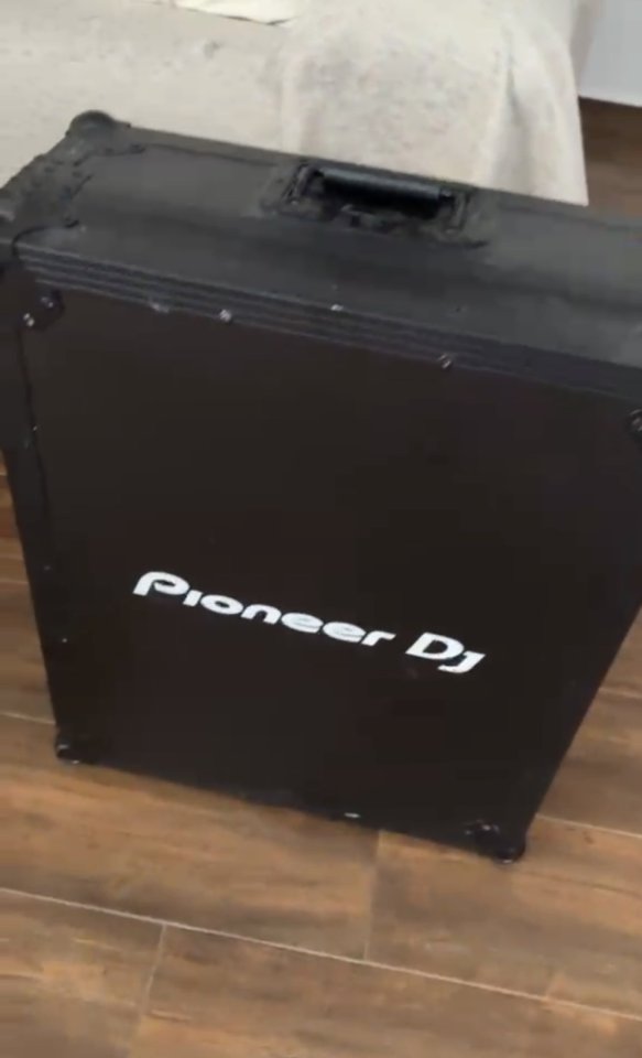Pioneer V10-LF de segunda mano · Foto 3 de 4 · Granada · 2450 €