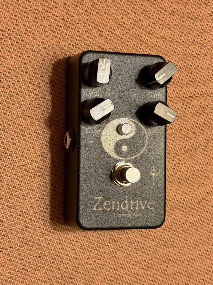 Zendrive black magic hermida lovepedal de segunda mano · Foto 2 de 6 · Barcelona · 150 €