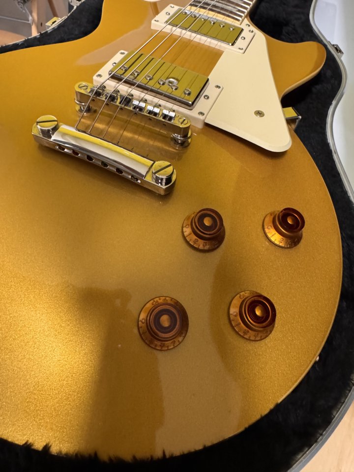 Epiphone Les Paul Standard Gold Top de segunda mano · Foto 5 de 8 · Madrid · 1150 €