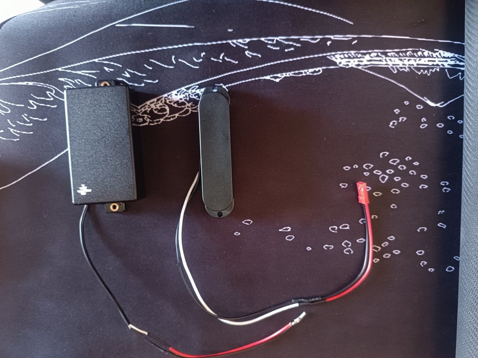 Se vende pastilla humbucker y single de segunda mano · Foto 3 de 3 · Zaragoza · 20 €