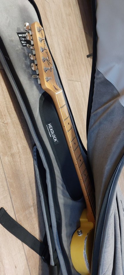 Funda MONO guitarra eléctrica de segunda mano · Foto 6 de 8 · Bizkaia · 100 €