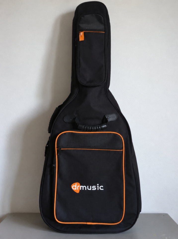 Guitarra Alhambra 1 C A + Funda + Afinador de segunda mano · Foto 3 de 4 · Burgos · 260 €