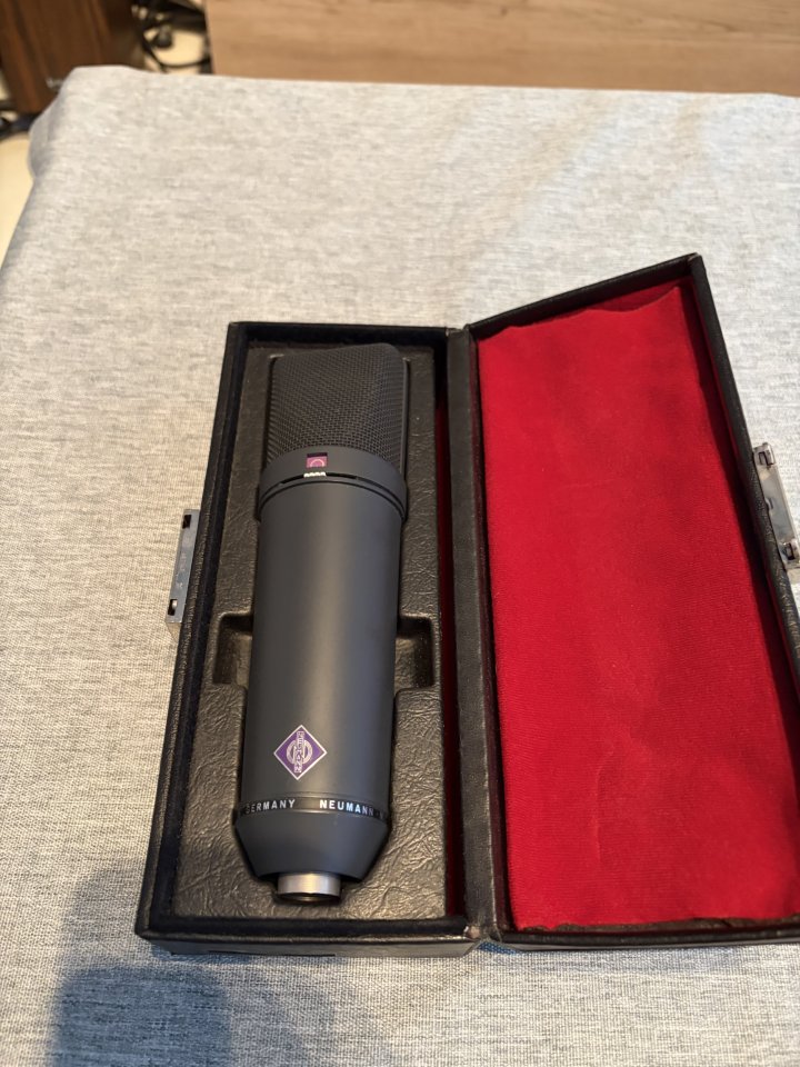 Neumann U87 P48 Vintage (Pre-Ai) w/ Original Case de segunda mano · Foto 1 de 10 · Málaga · 3900 €