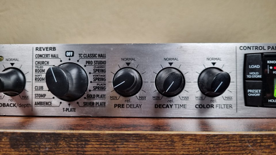 TC Electronics G Sharp Reverb y efectos