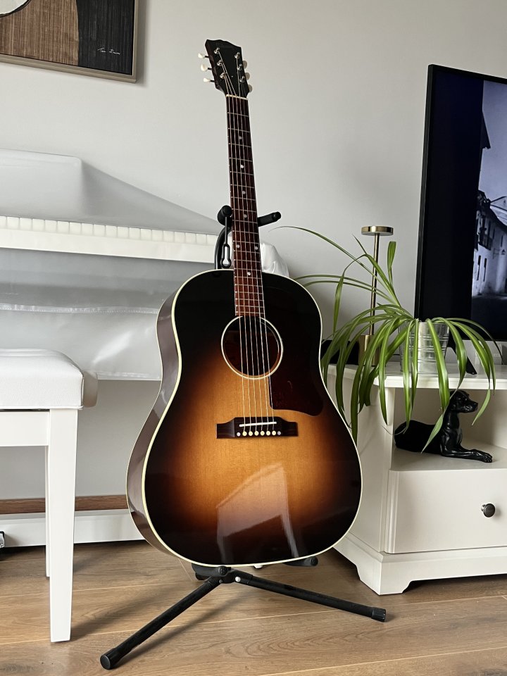 Gibson J-45 50s