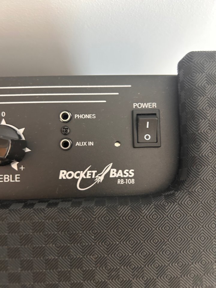 Amplificador ampeq 108 de segunda mano · Foto 2 de 3 · Illes Balears · 100 €