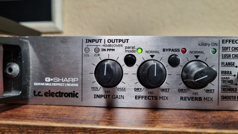 TC Electronics G Sharp Reverb y efectos