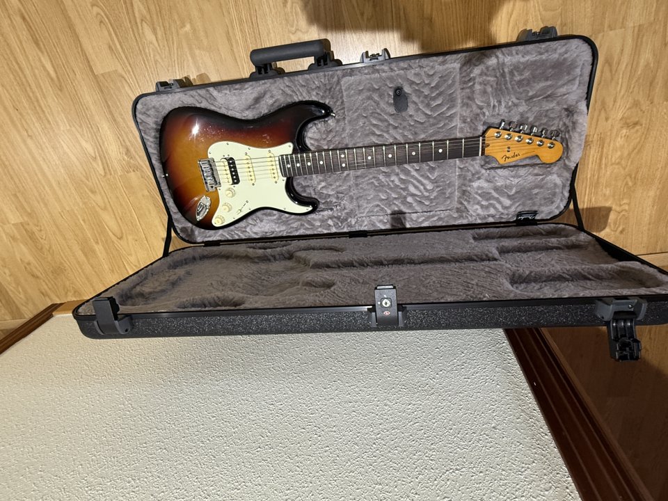 Vendo o cambio Fender stratocaster am ultra de segunda mano · Foto 4 de 6 · Toledo · 1700 €