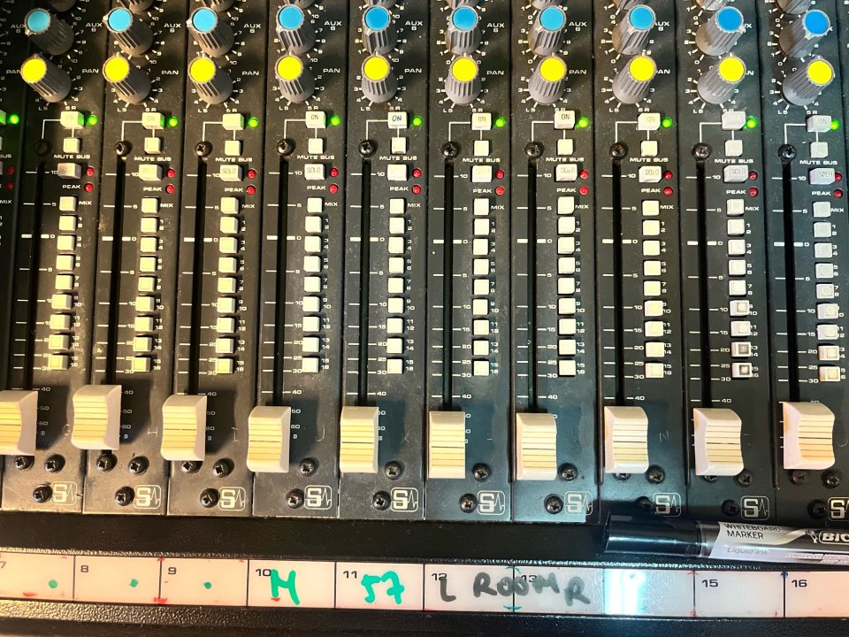 Soundcraft 6000 24/16