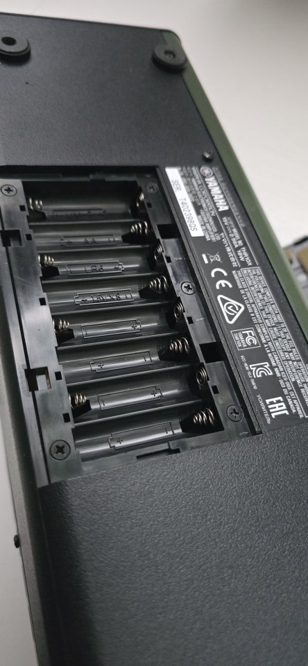 Amplificador Yamaha THX 10 de segunda mano · Foto 10 de 10 · Madrid · 180 €