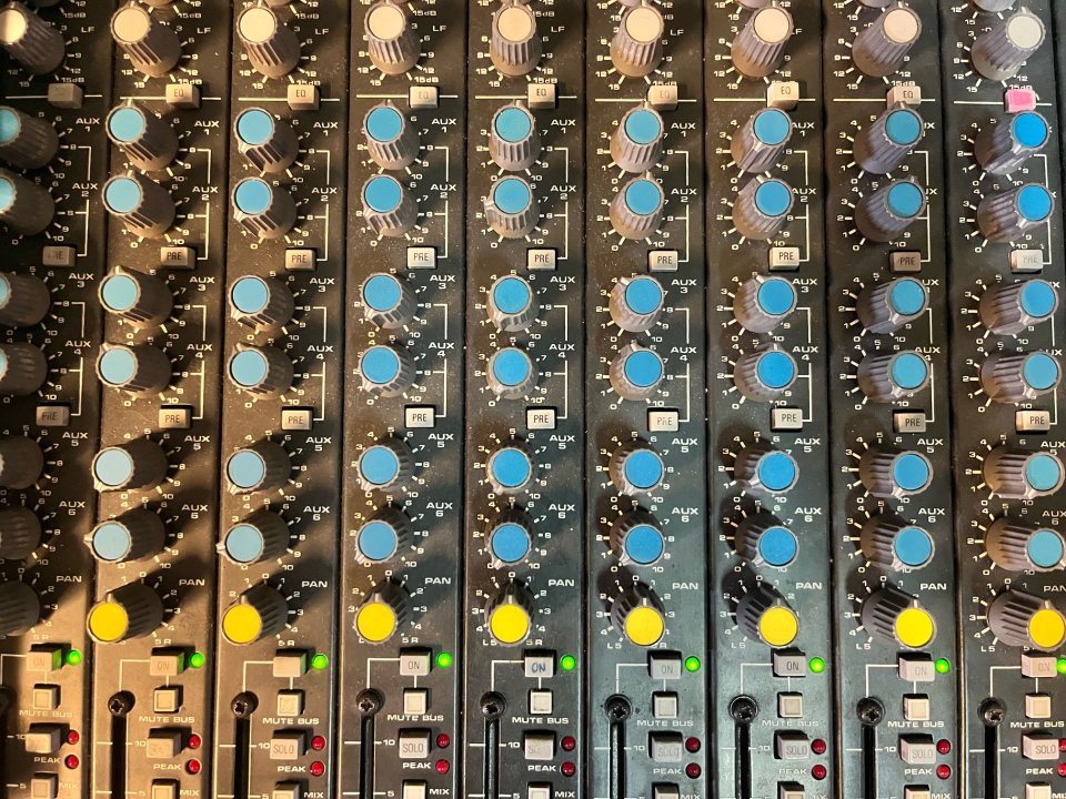 Soundcraft 6000 24/16