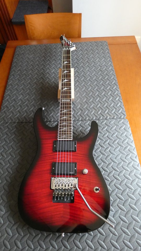 Guitarra eléctrica LTD M-330R FM