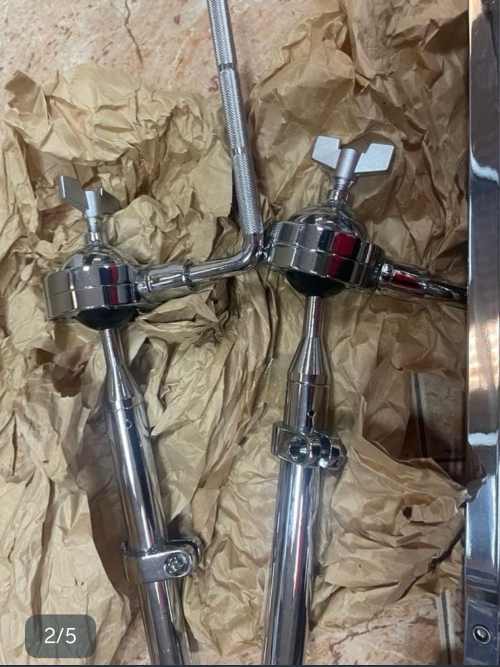 Soporte 2 toms de segunda mano · Foto 2 de 5 · Granada · 120 €