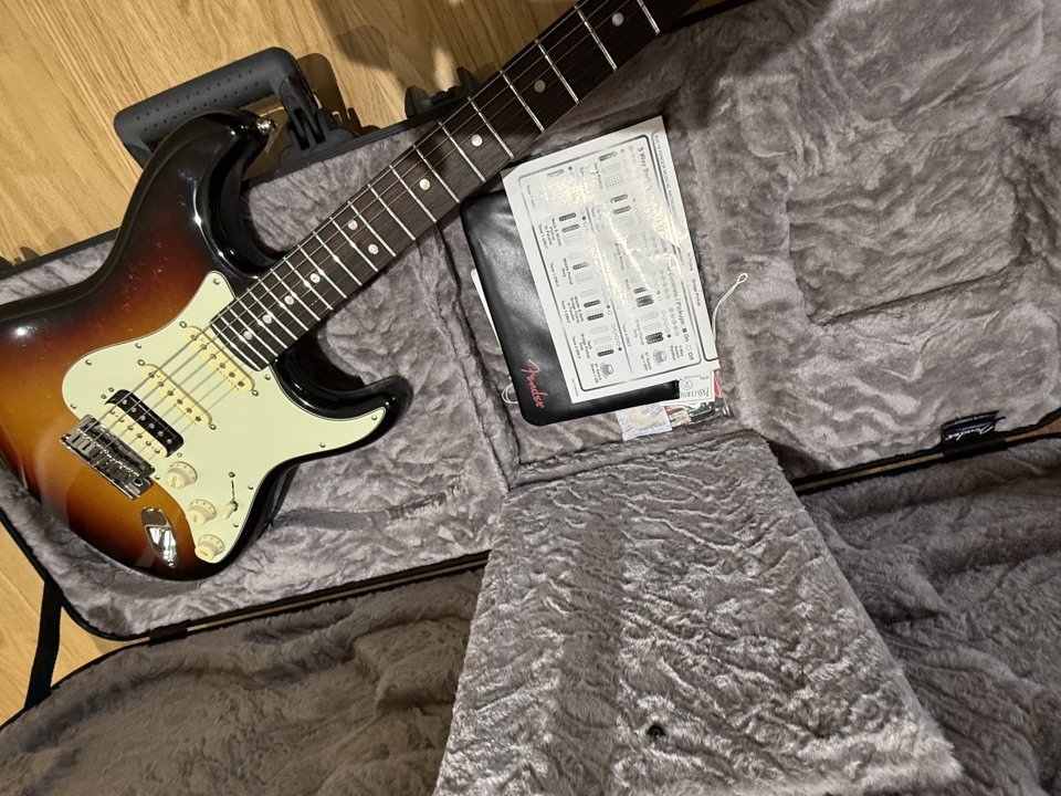 Vendo o cambio Fender stratocaster am ultra de segunda mano · Foto 5 de 6 · Toledo · 1700 €