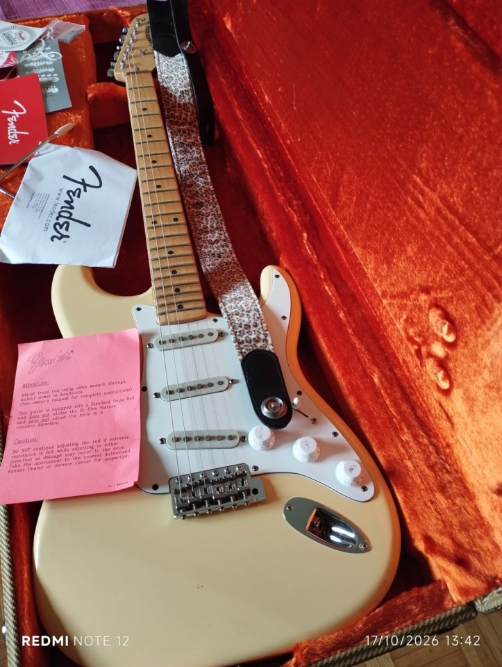 Fender Stratocaster modelo Yngwie Malmsteen made in USA. de segunda mano · Foto 2 de 9 · Madrid · 1550 €