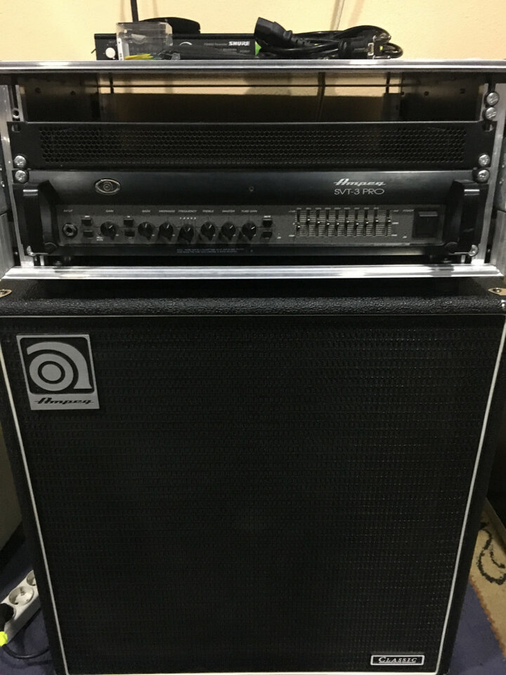Vendo o cambio Ampeg SVT pro 3 + 4x10 HE de segunda mano · Foto 2 de 2 · Alicante · 750 €