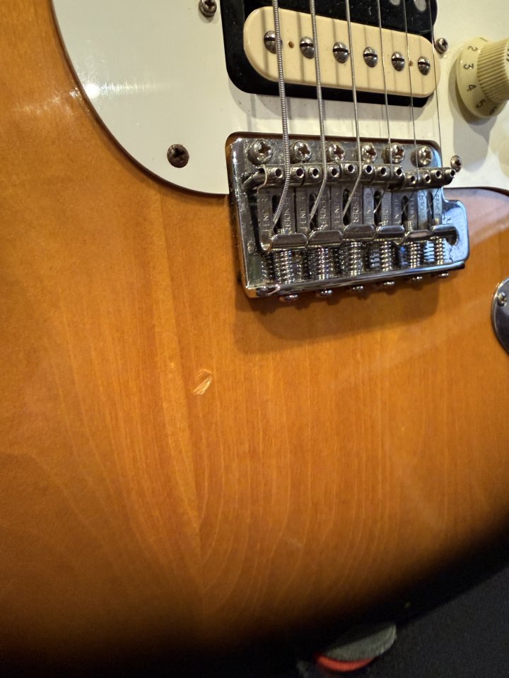 Fender JV Modified 50s Stratocaster HSS por Strato con Palorosa/Pauferro de segunda mano · Foto 3 de 10 · Madrid