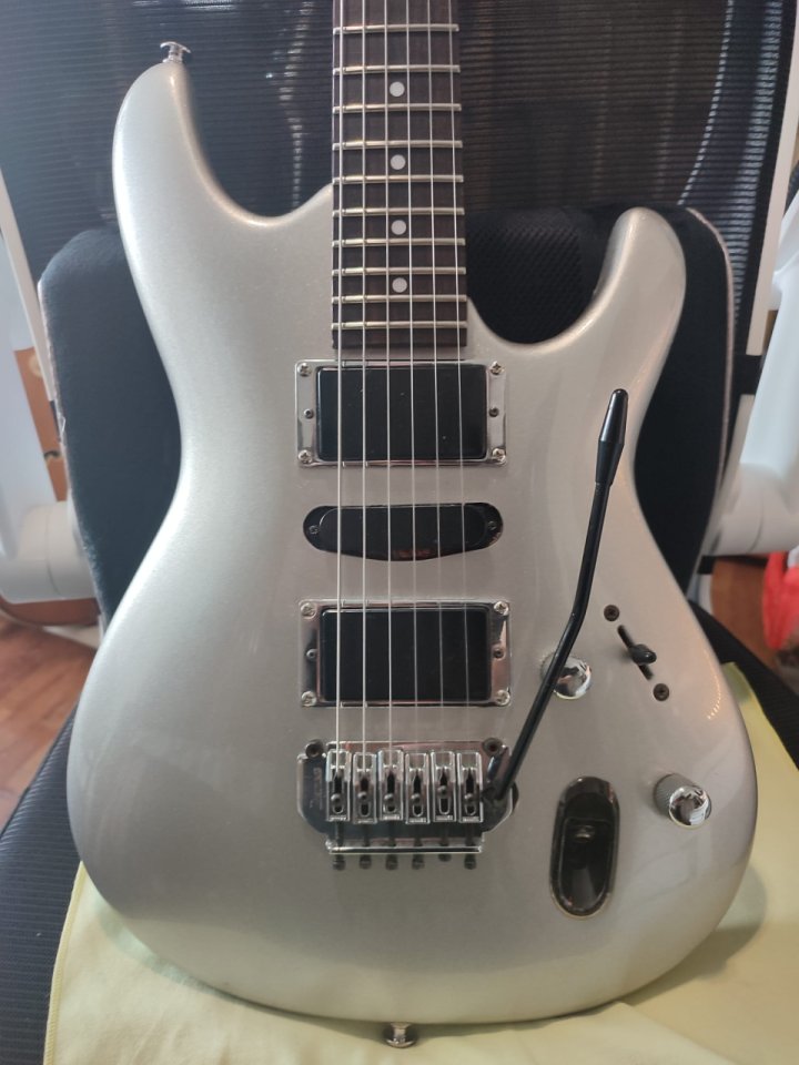 Ibanez Ergodyne EDR 170 EX de segunda mano · Foto 7 de 10 · Araba · 325 €