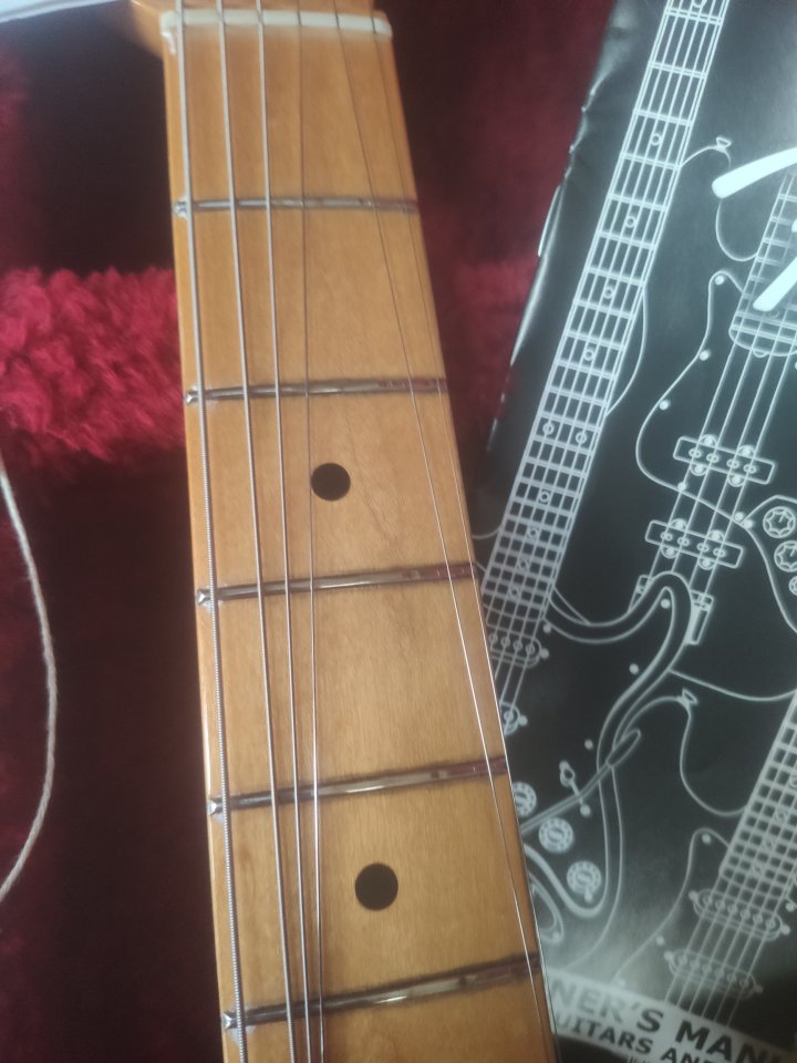 Fender Stratocaster Classic 50´s Mex. con Picguard Fat 50´s Fender Custom Shop de segunda mano · Foto 4 de 8 · Ávila · 650 €