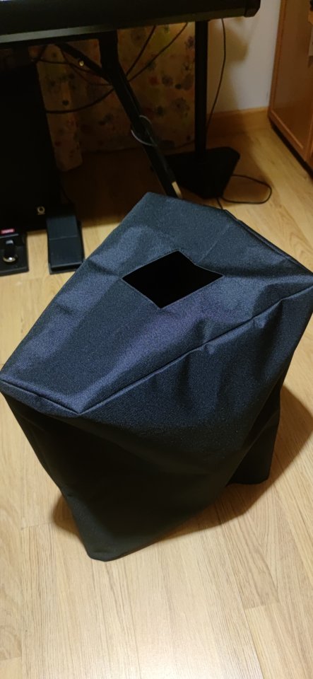 Funda monitor Yamaha DHR12