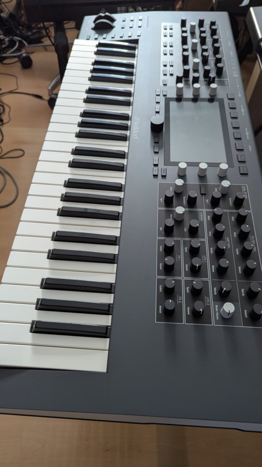 Waldorf Iridium teclado