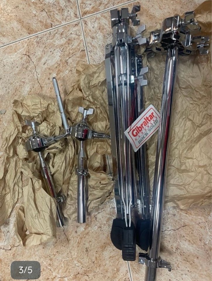 Soporte 2 toms de segunda mano · Foto 5 de 5 · Granada · 120 €