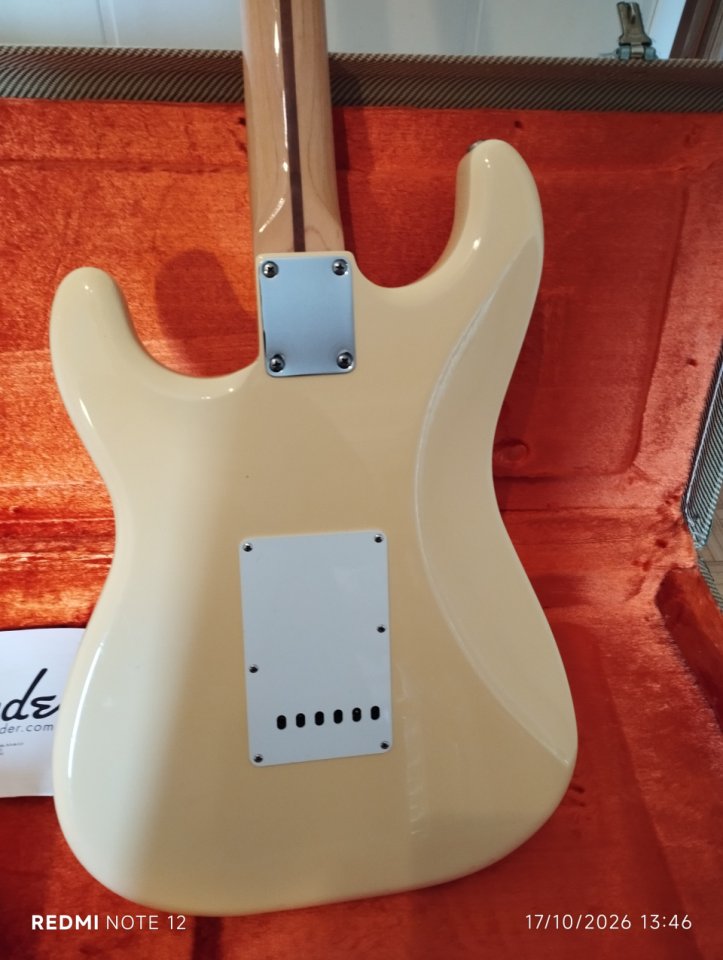 Fender Stratocaster modelo Yngwie Malmsteen made in USA. de segunda mano · Foto 5 de 9 · Madrid · 1550 €