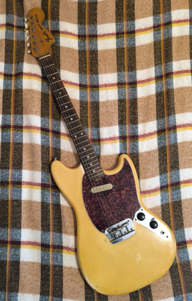 Fender Musicmaster 1973
