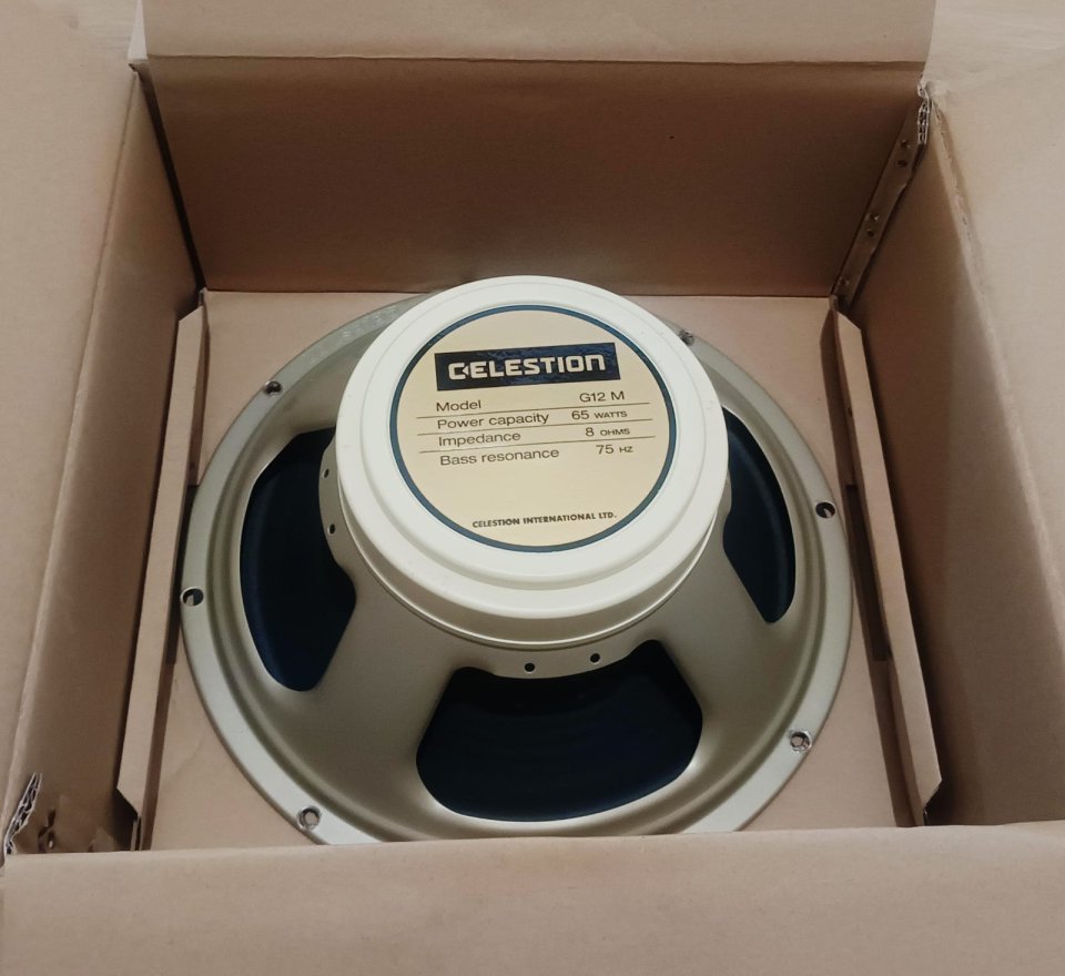 Celestion G12M-65 Creamback 8 ohm. ENVIO INCLUIDO a la península
