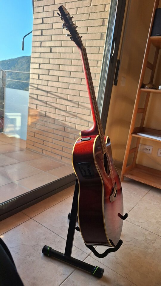 Guitarra electroacustica Yamaha CPX 500II de segunda mano · Foto 4 de 6 · Barcelona · 180 €