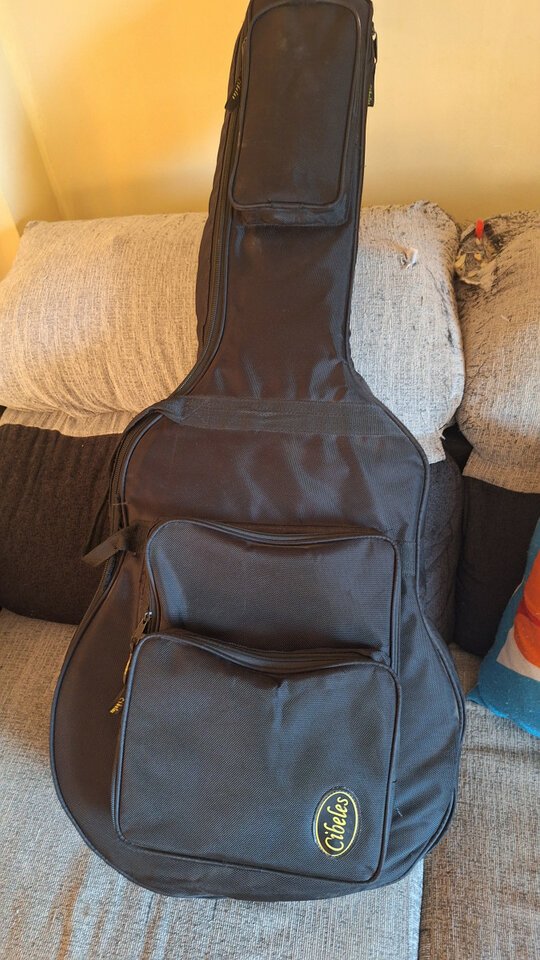 Guitarra electroacustica Yamaha CPX 500II de segunda mano · Foto 6 de 6 · Barcelona · 180 €