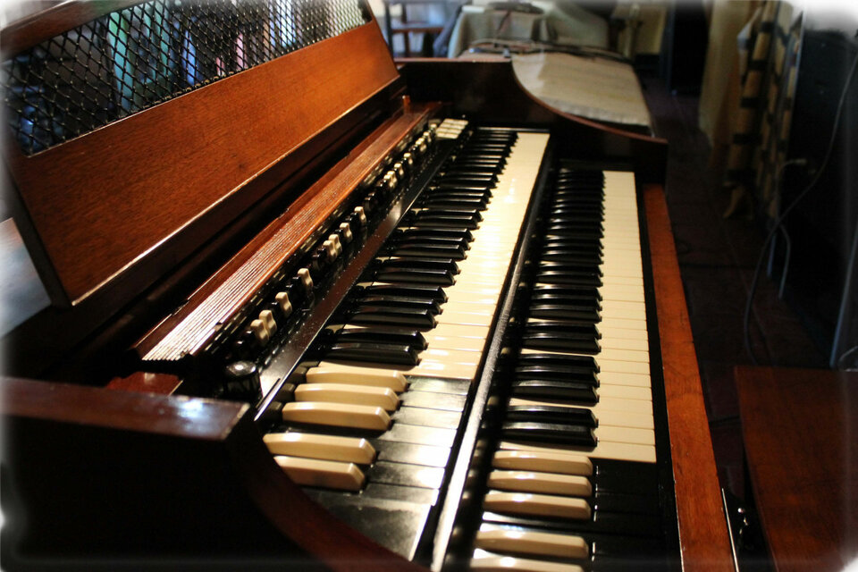 Hammond A105 Restaurado