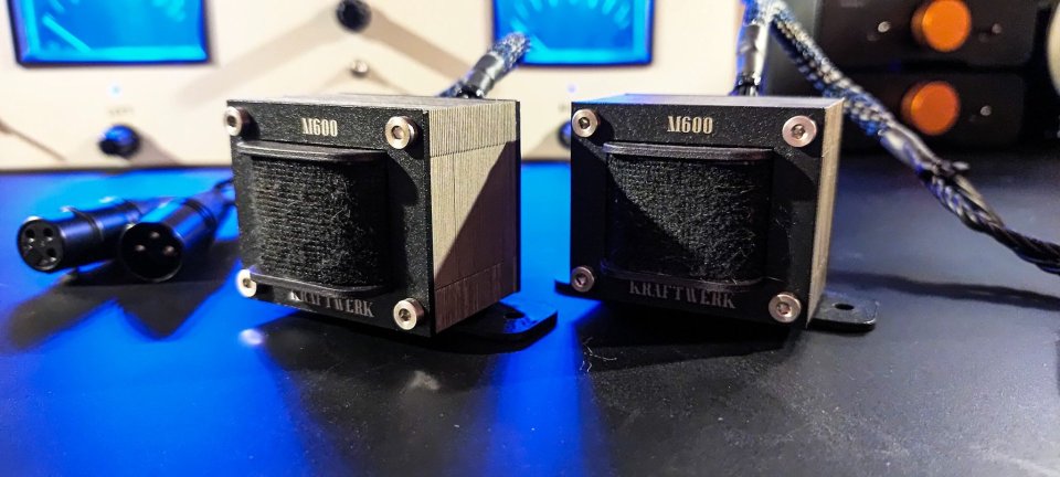 Matched Pair Kraftwerk M600 Transformadores: mezcla, suma y mastering de segunda mano · Foto 2 de 10 · Madrid · 310 €
