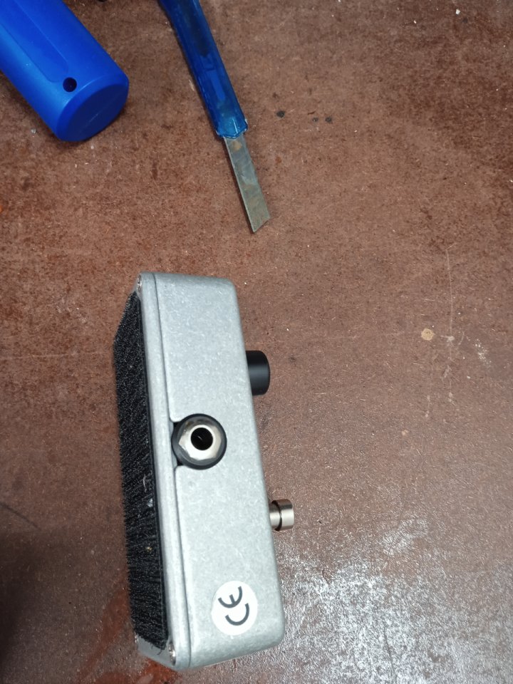 EHX Signal Pad pedal