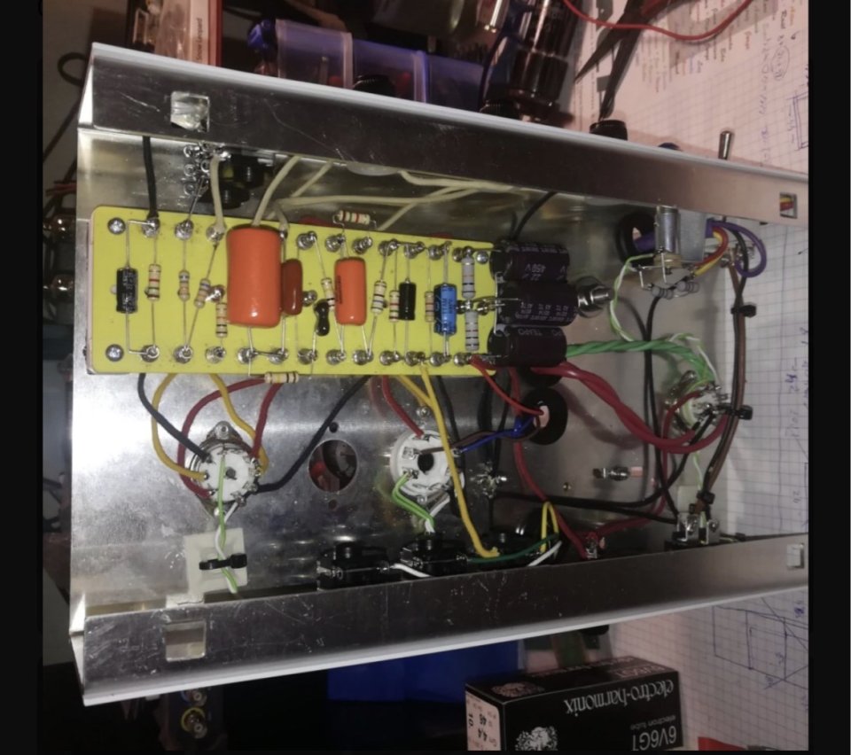 Corrals Amp ( Clon Fender Champ del 68) de segunda mano · Foto 6 de 9 · Granada · 400 €