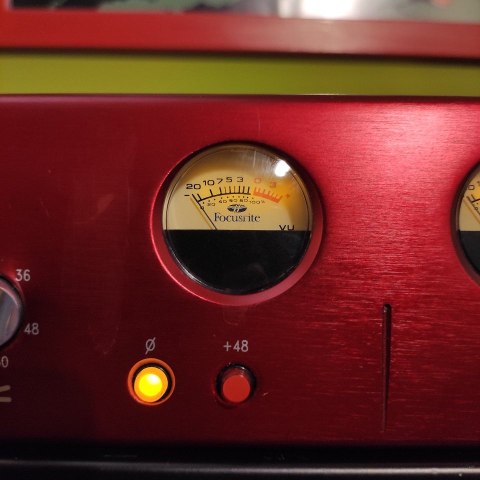 Focusrite RED 8 Preamps de segunda mano · Foto 4 de 5 · Cádiz · 1300 €