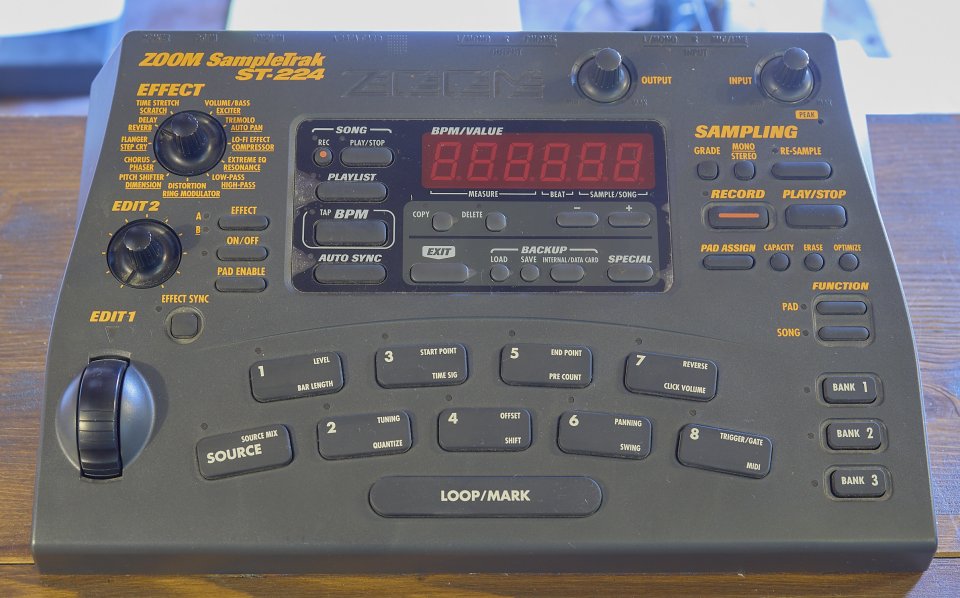 Zoom SampleTrak ST-224