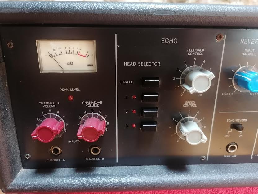 Korg SE-300 Tape delay - spring reverb de segunda mano · Foto 2 de 5 · Bizkaia · 1200 €