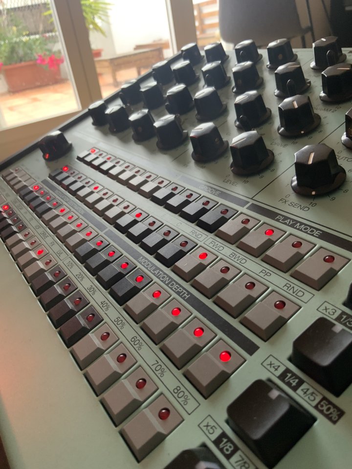 Erica Synths Perkons HD-01 de segunda mano · Foto 3 de 5 · Valencia · 1450 €