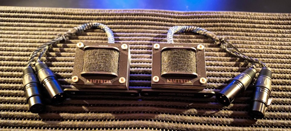 Matched Pair Kraftwerk M600 Transformadores: mezcla, suma y mastering de segunda mano · Foto 9 de 10 · Madrid · 310 €