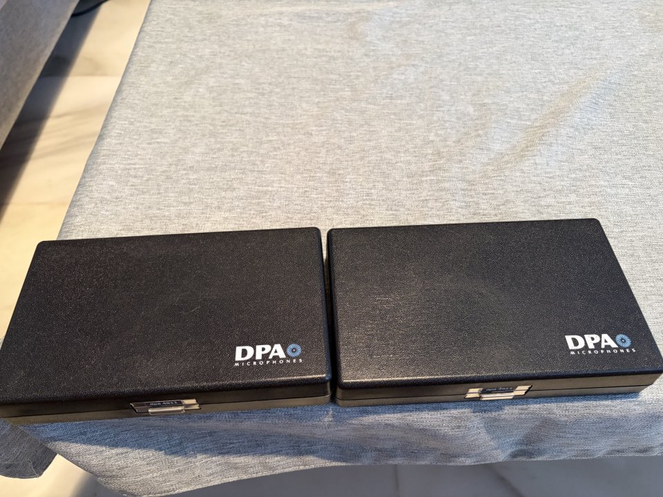 Pareja de DPA 4011 (2004), Números de serie consecutivos , Certificados y estuches originales de segunda mano · Foto 2 de 6 · Málaga · 2500 €
